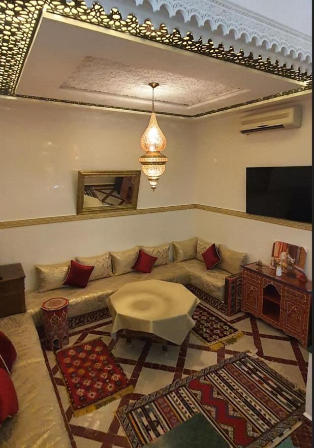 Quarya Assiyahia - Riad Camilia- Maison Entiere Avec Piscine Marrakesh Exterior foto