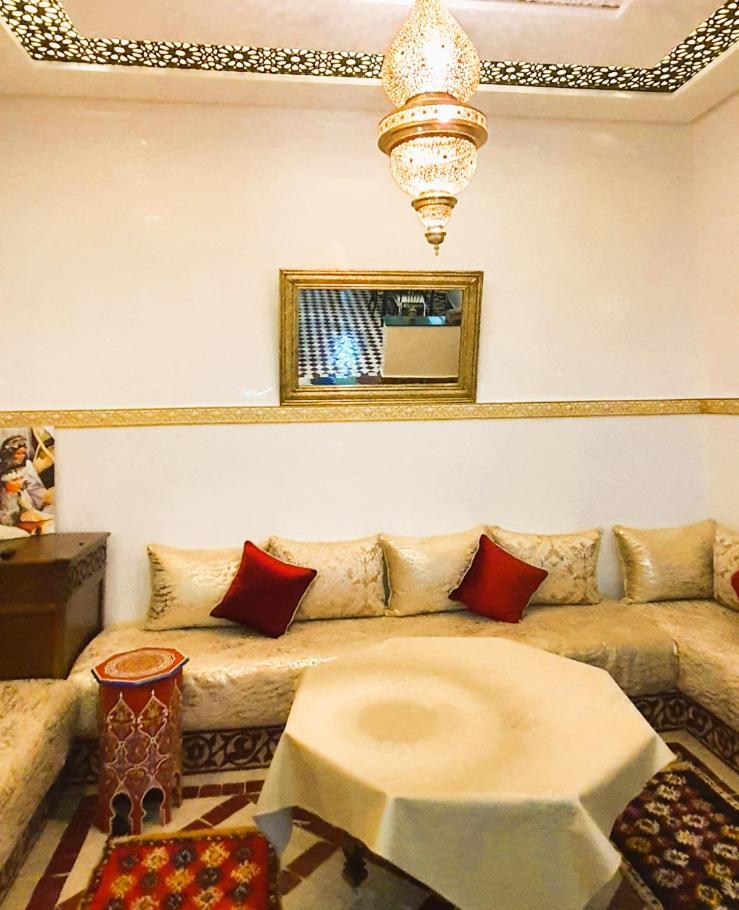 Quarya Assiyahia - Riad Camilia- Maison Entiere Avec Piscine Marrakesh Exterior foto