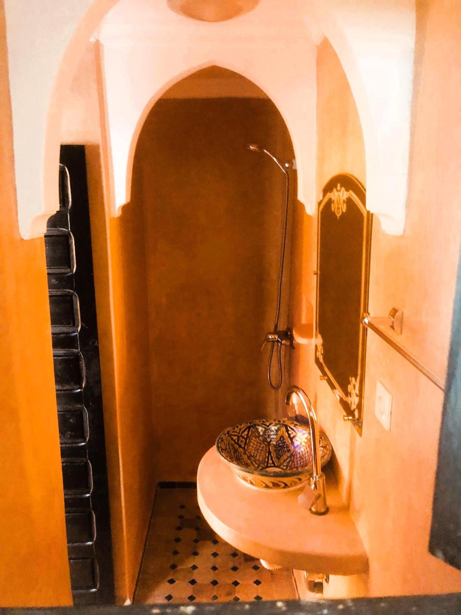 Quarya Assiyahia - Riad Camilia- Maison Entiere Avec Piscine Marrakesh Exterior foto